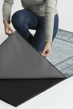 Best reviews of 👏 Ruggable Vintage Daisy Bordered Blue Rug 🤩 -Area Rugs Sales Store Vintage Daisy Bordered Blue B RC RE133 57 Clean Washable Rug Pad