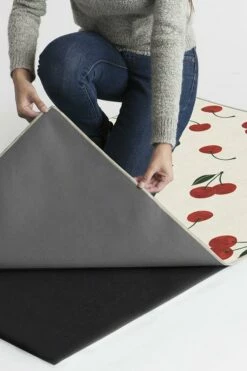 Deals ❤️ Ruggable Cherry Red Rug 🎁 -Area Rugs Sales Store cherry red B RC TP001 27