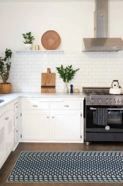 Best Pirce 🎉 Ruggable Cynthia Rowley Lamella Blue Rug 👏 -Area Rugs Sales Store cynthia rowley lamella blue C RC CR006 27