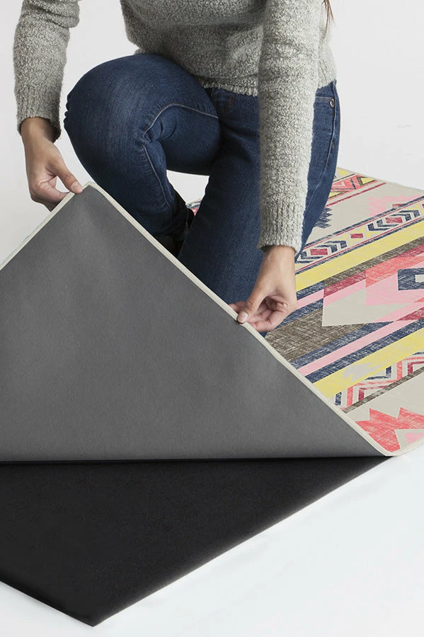 Buy ๐งจ Ruggable Kilim Batik Pink Rug ๐ 2 Buy ๐งจ Ruggable Kilim Batik Pink Rug ๐ - Image 2