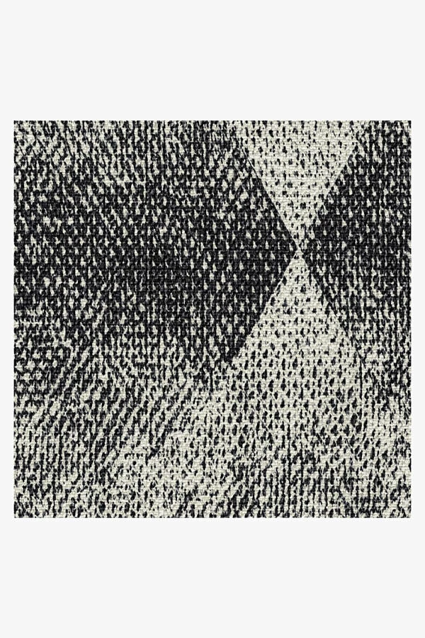 Discount ⭐ Ruggable Outdoor Kumo Diamond Black Rug 👏 7 Discount ⭐ Ruggable Outdoor Kumo Diamond Black Rug 👏 - Image 7